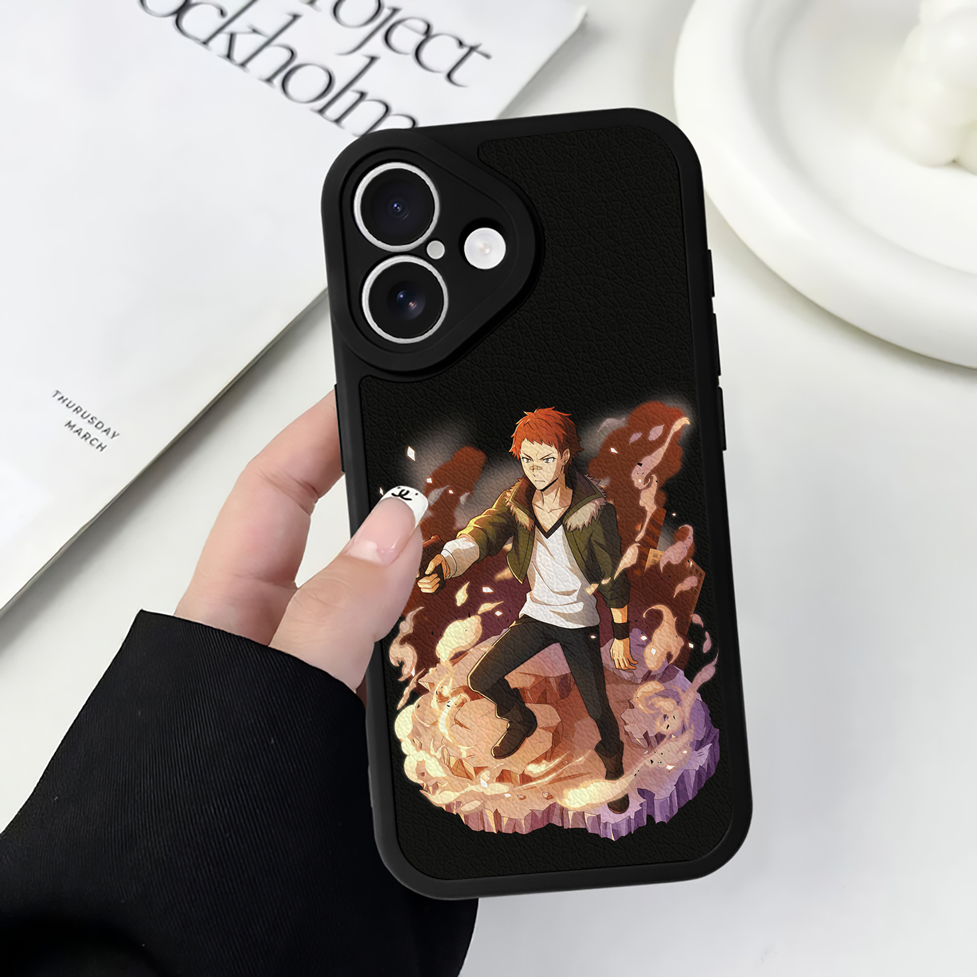（画像用） 文豪ストレイドッグス Bungo Stray Dogs 【iPhone 16シリーズ対応】シリコンスマホケース（レザー調） 材質：シリコン